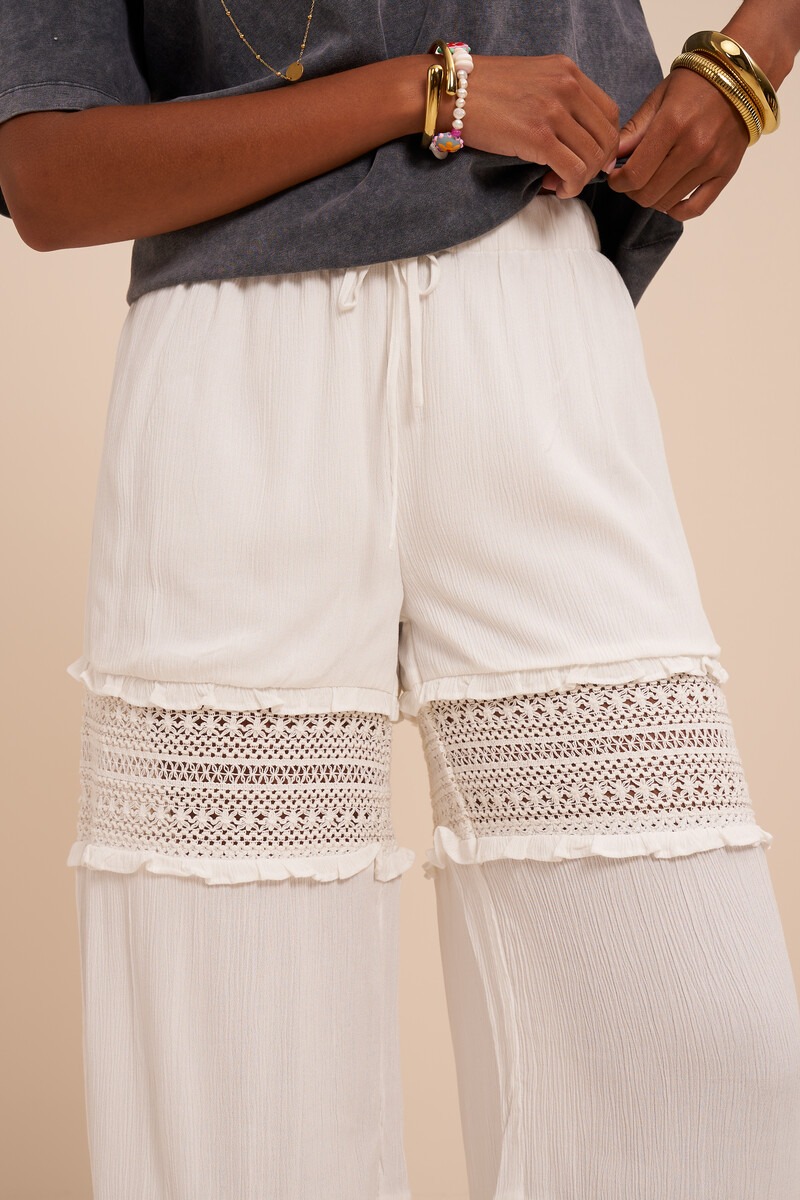 White wide leg trousers with crochet tapes | My Jewellery