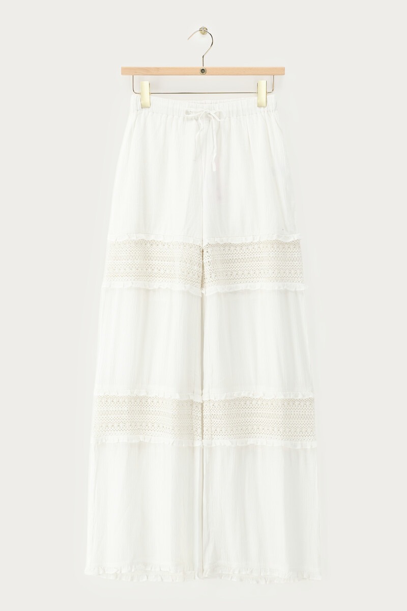 White wide leg trousers with crochet tapes | My Jewellery