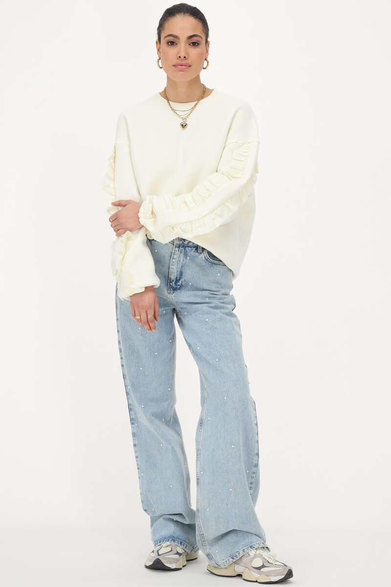 White woven sweater with ruffle | My Jewellery