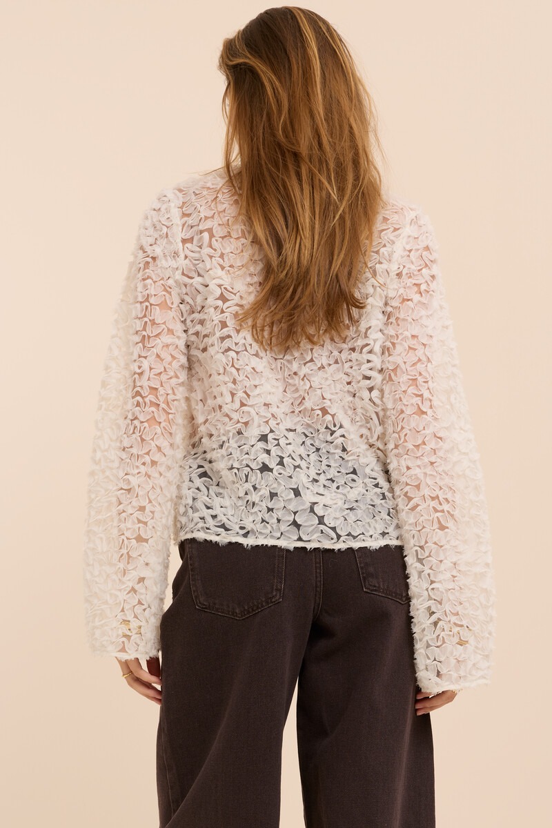 White jacquard top with 3D details | My Jewellery