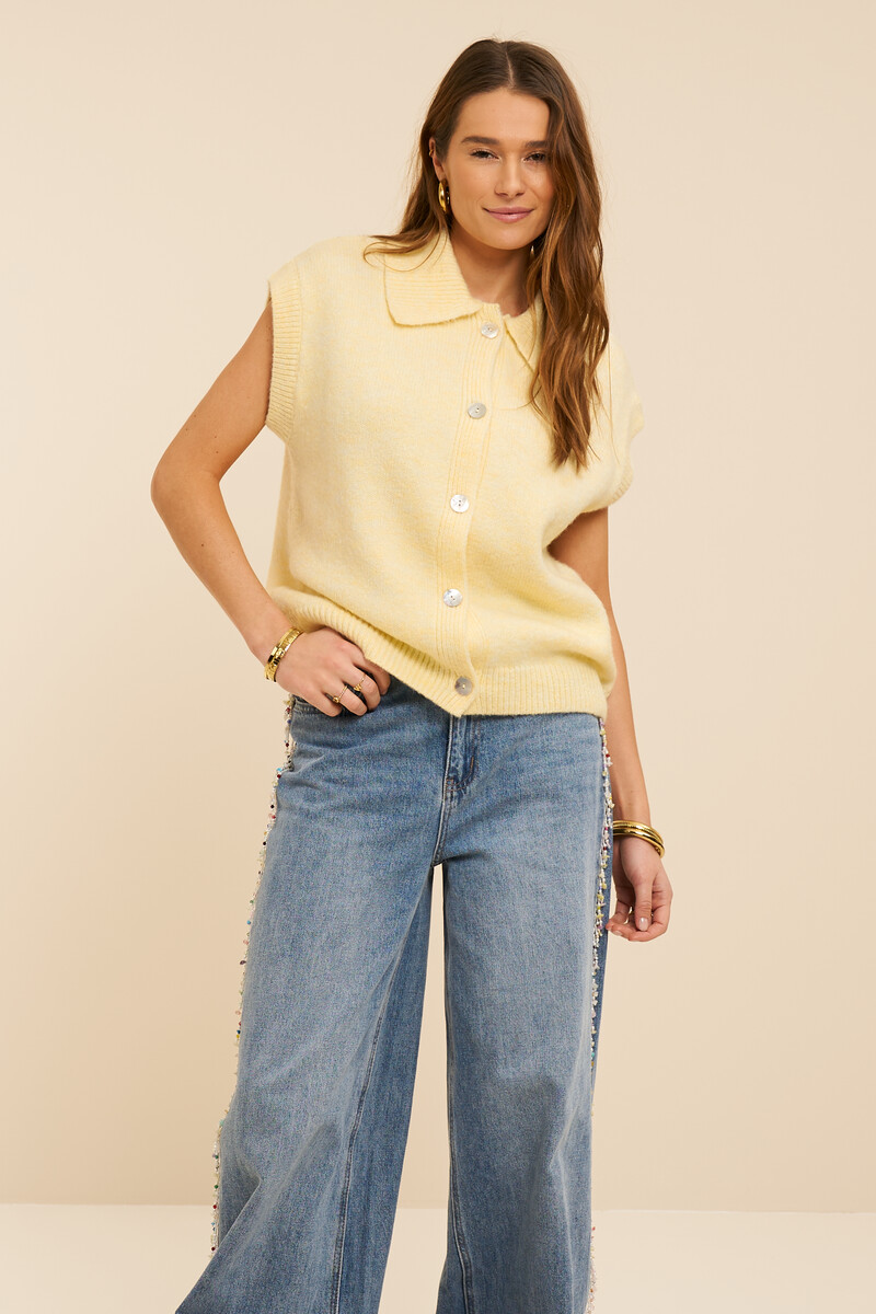 Yellow knitted vest with buttons | My Jewellery