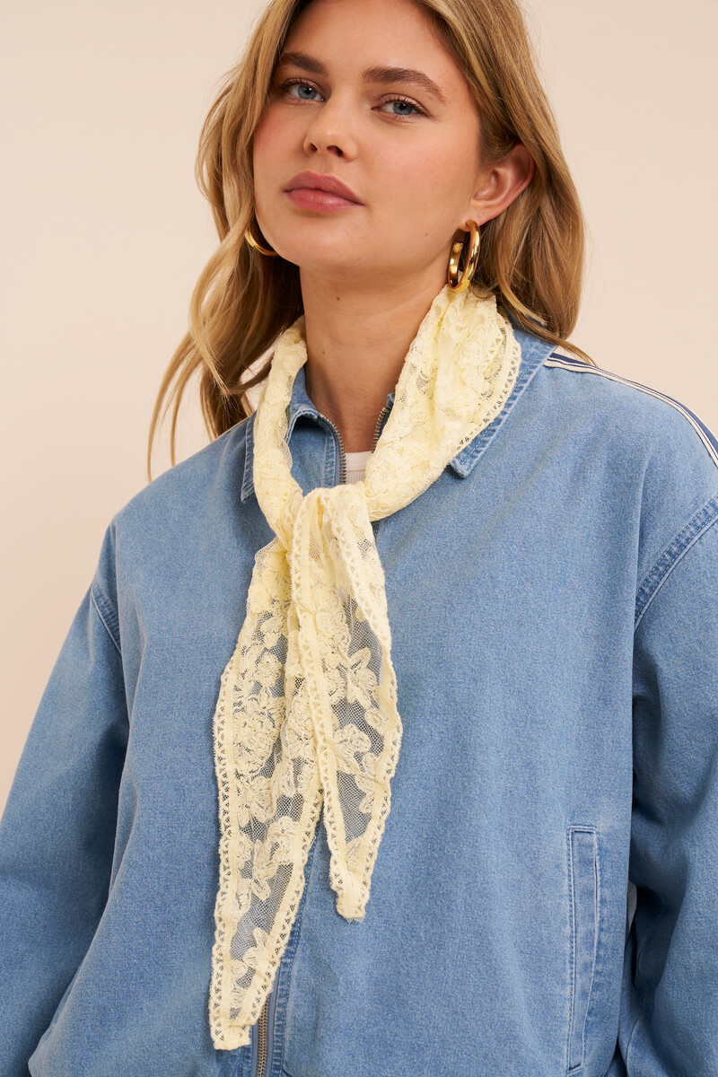 Yellow lace scarf | My Jewellery
