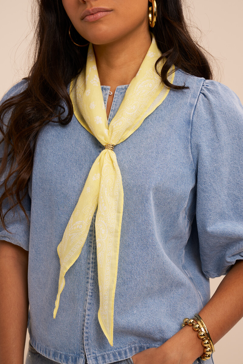 Yellow scarf with bandana print | My Jewellery