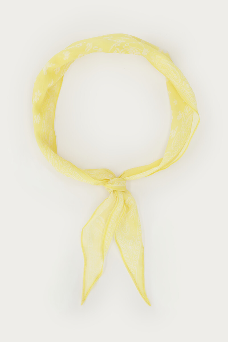 Yellow scarf with bandana print | My Jewellery