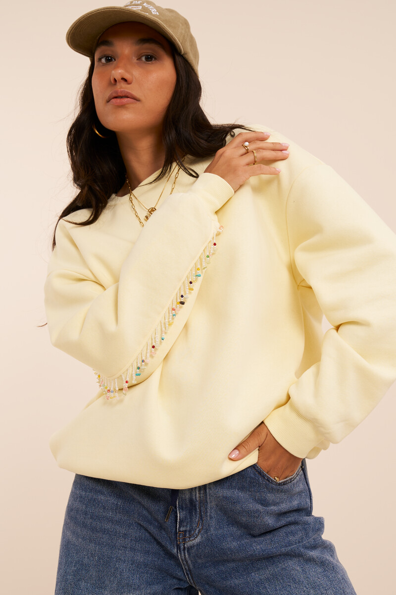 Yellow sweater with multicolour beaded fringes | My Jewellery