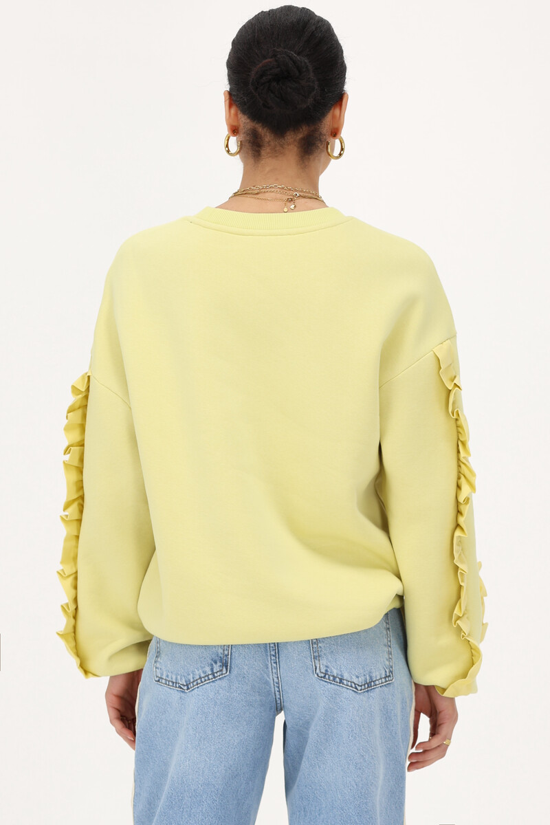 Yellow woven sweater with ruffle | My Jewellery