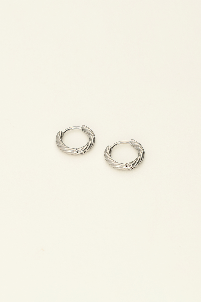 Small hoop earrings with twisted pattern | My Jewellery