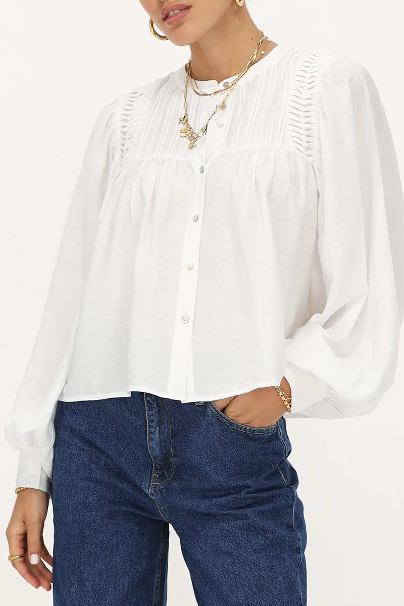 White blouse with pintuck & balloon sleeves | My Jewellery