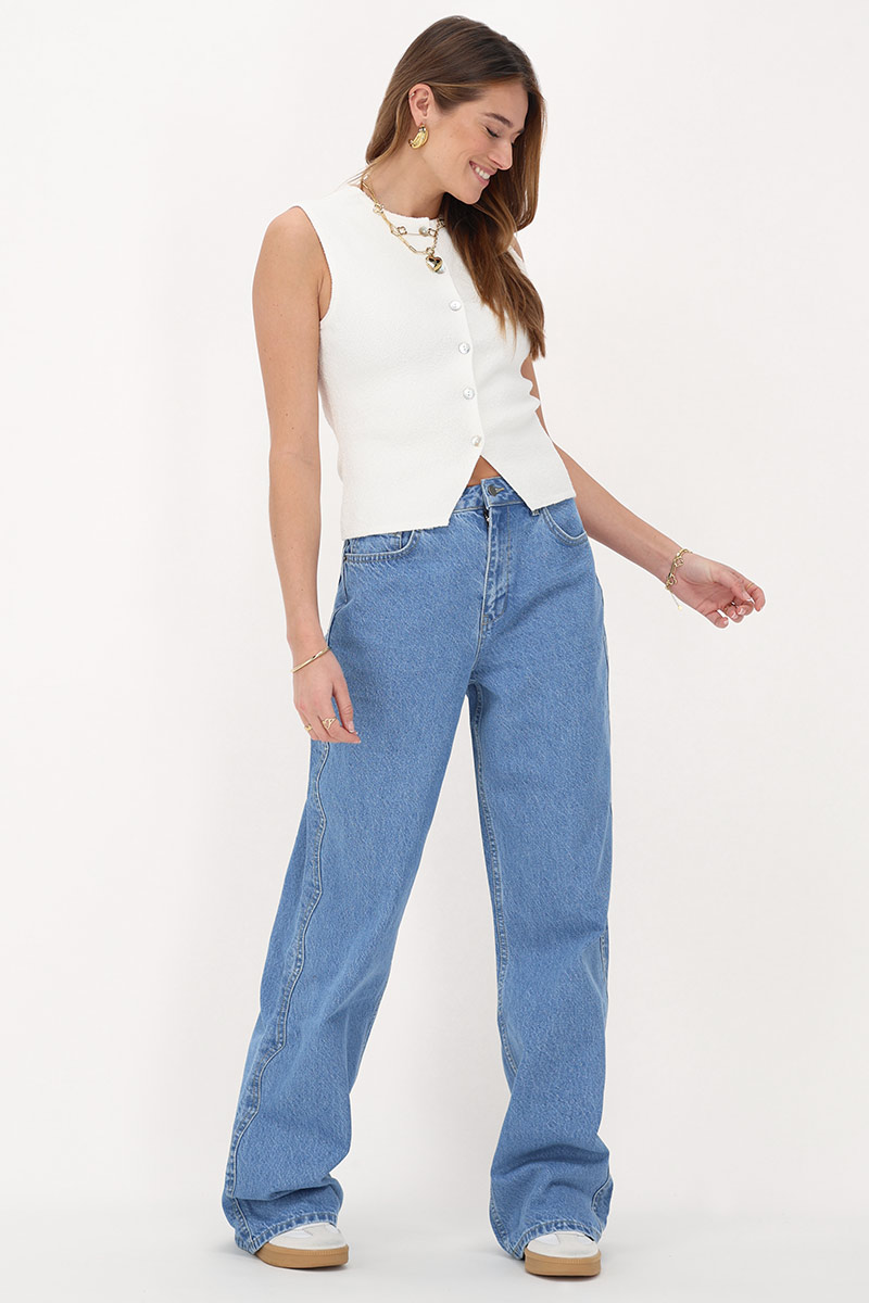 White boucle vest with buttons | My Jewellery