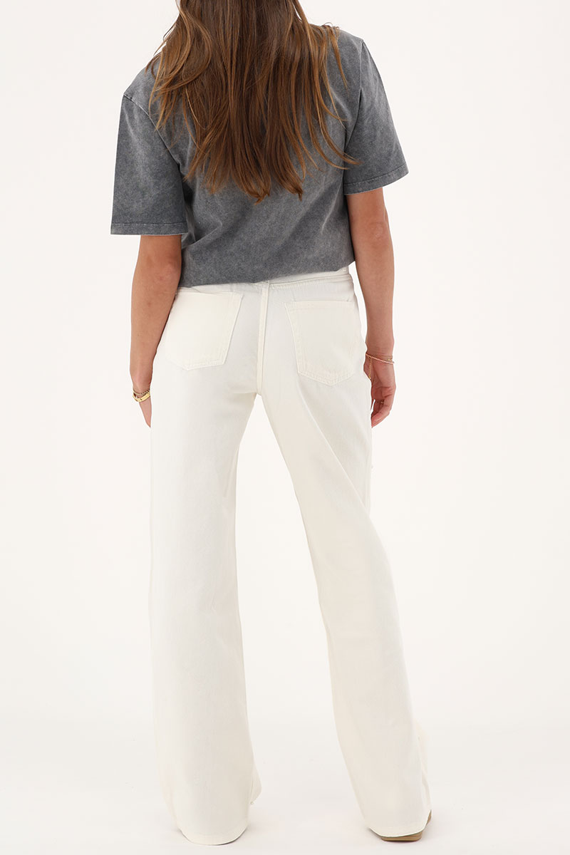 White denim jeans with faux pearls | My Jewellery