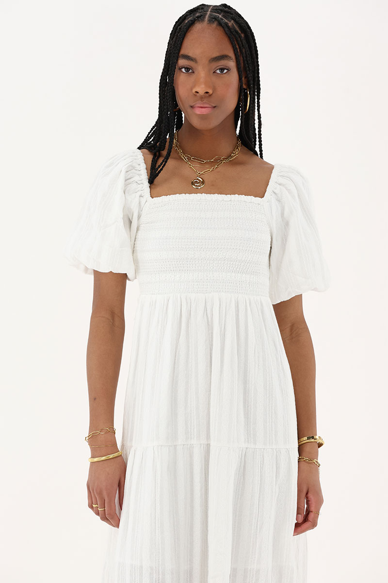 White maxi dress with puff sleeves | My Jewellery