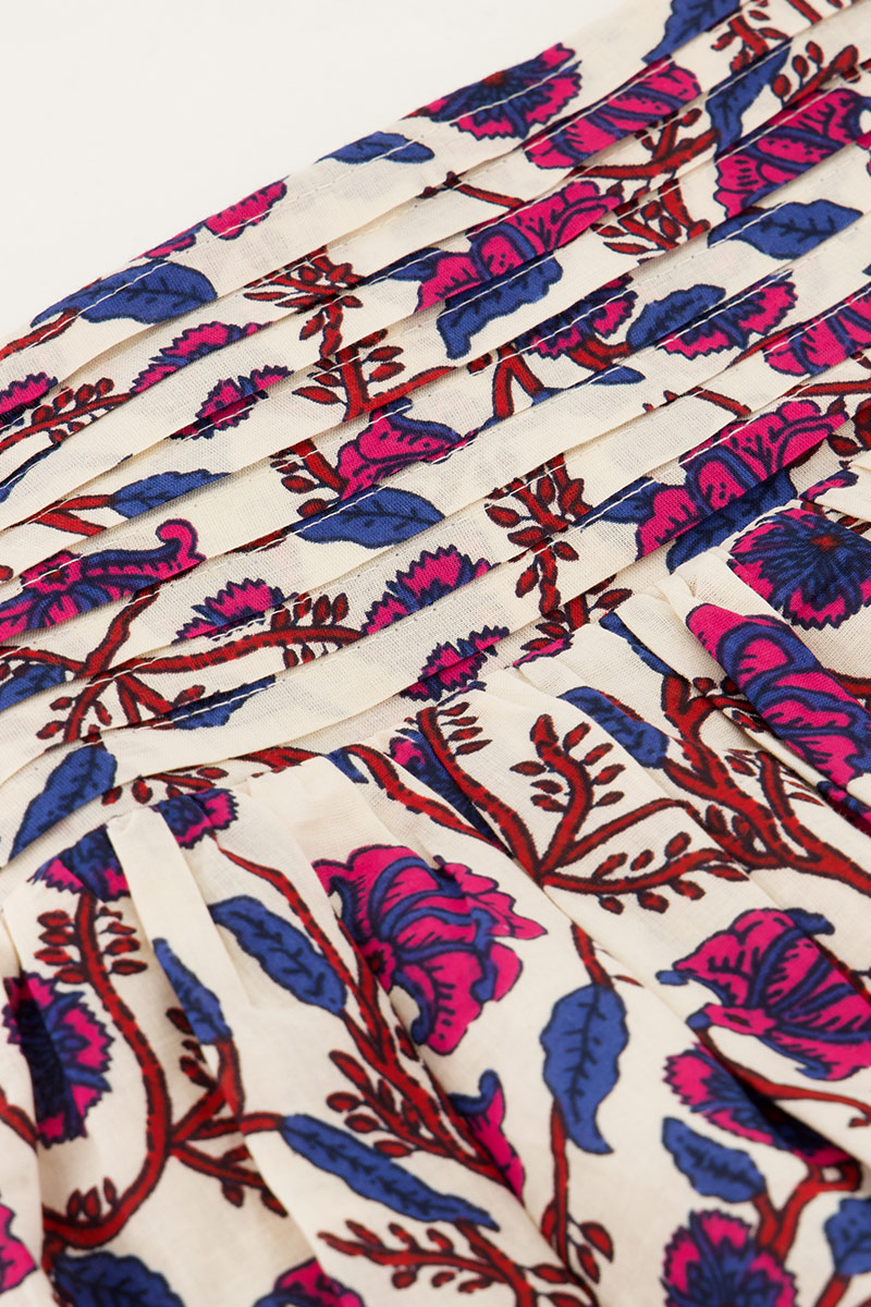 White short skirt with floral print | My Jewellery