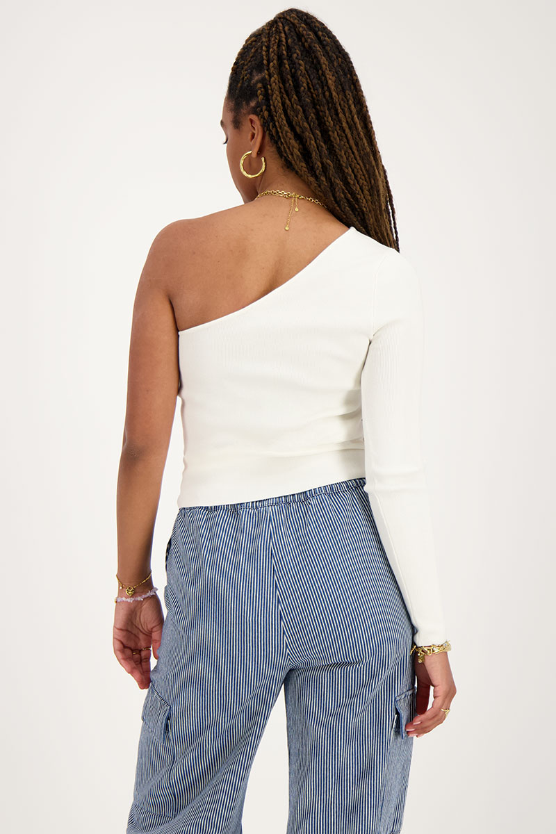 White one-shoulder top | My Jewellery