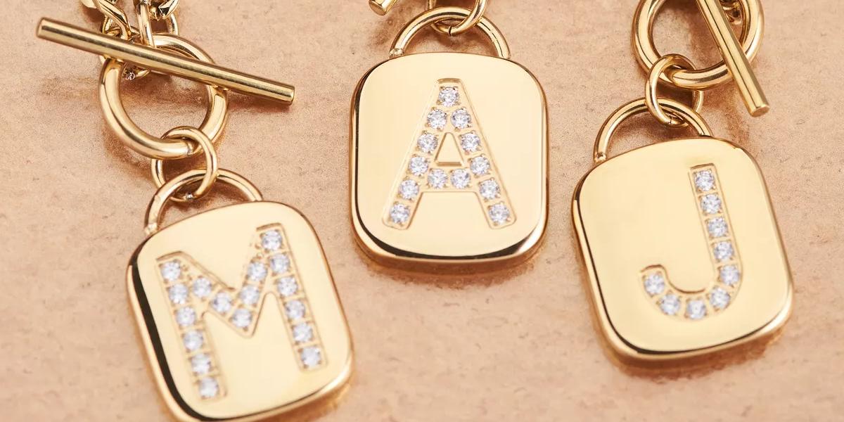 Initial ketting