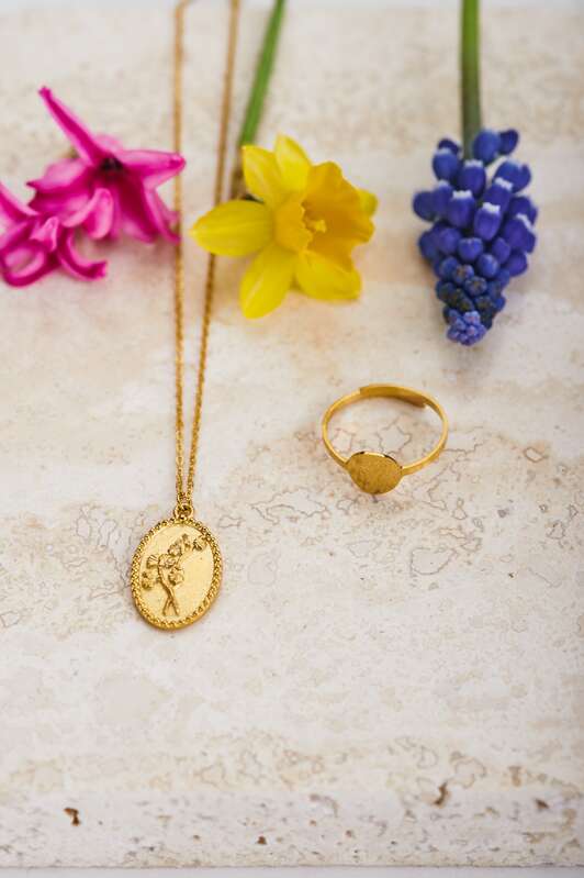 birthflower ring en ketting