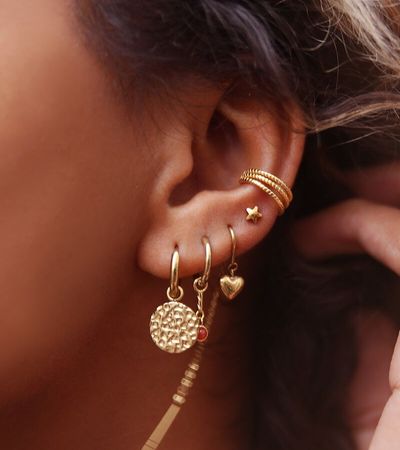 gold earrings