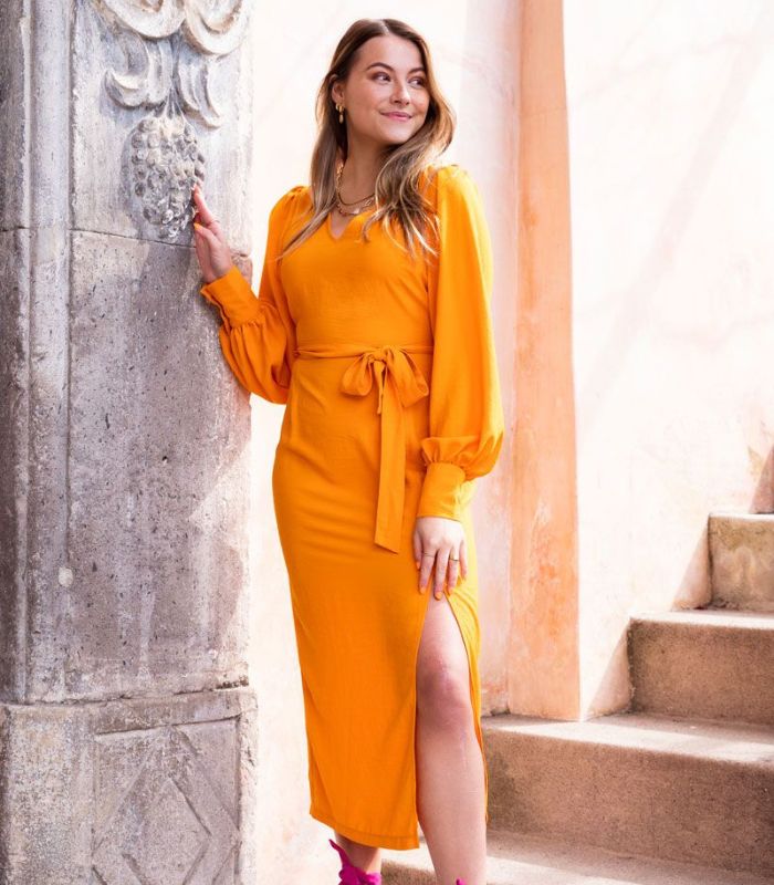 orange dress